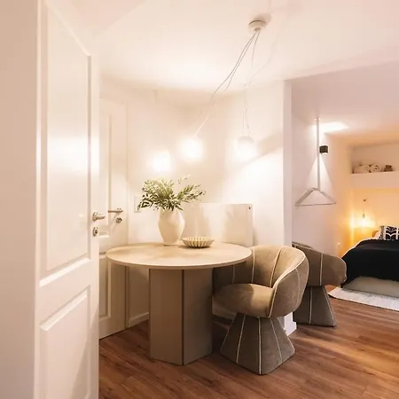 Luxus - Vollmoebliert - Zentral - Kliniknaehe Apartment Offenbach am Main